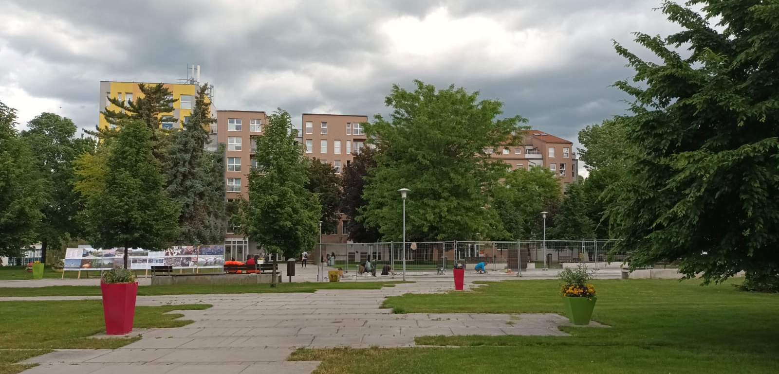 Okolí sídla Purkyňovy nadace v Lovosicích